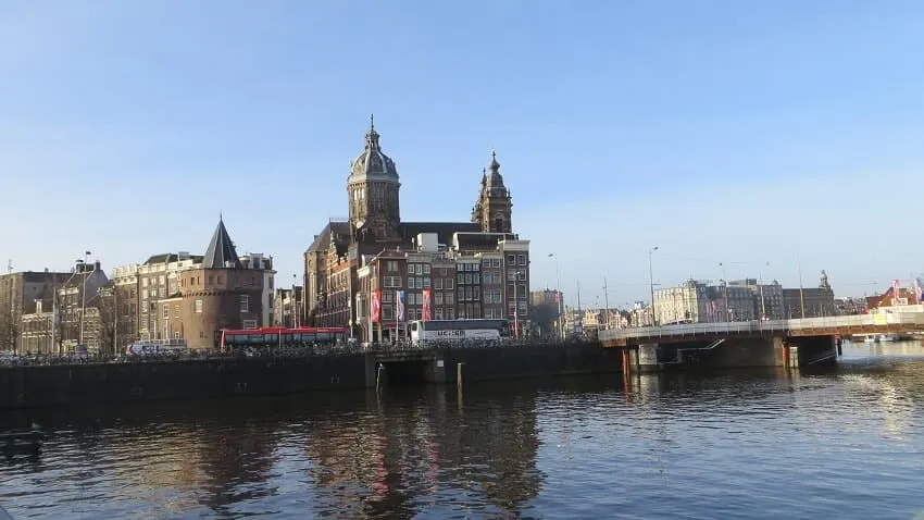תראו לבד מה לעשות באמסטרדם