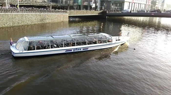 טיול בתעלות אמסטרדם