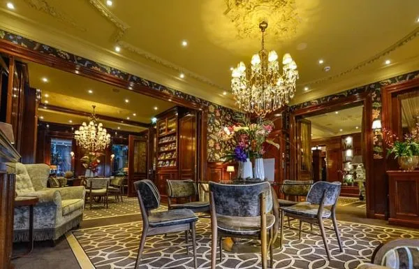 סקירה על מלון רנסנס אמסטרדם – Renaissance Amsterdam Hotel